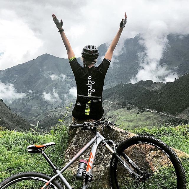 cycling-medellin-colombia